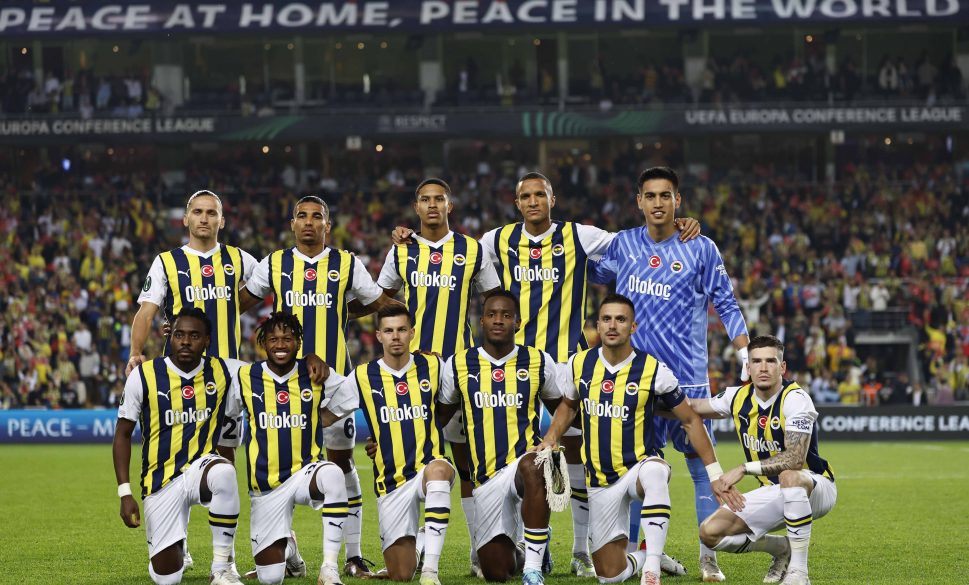 Fenerbahçe Konferans Liginde Zirvede