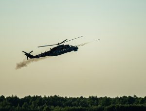 ukrayna’ya ait bir mi-8 helikopteri düşürüldü