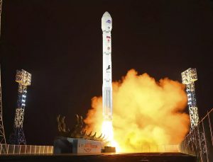 Güney Kore casus uydusunu fırlattı