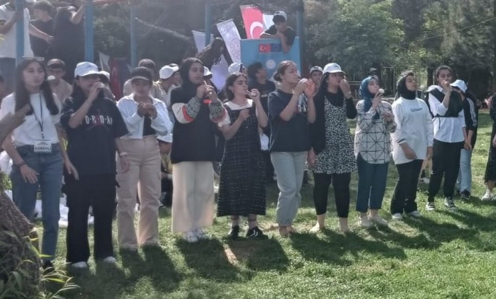türk ve yabancı uyruklu öğrenciler piknikte buluştu