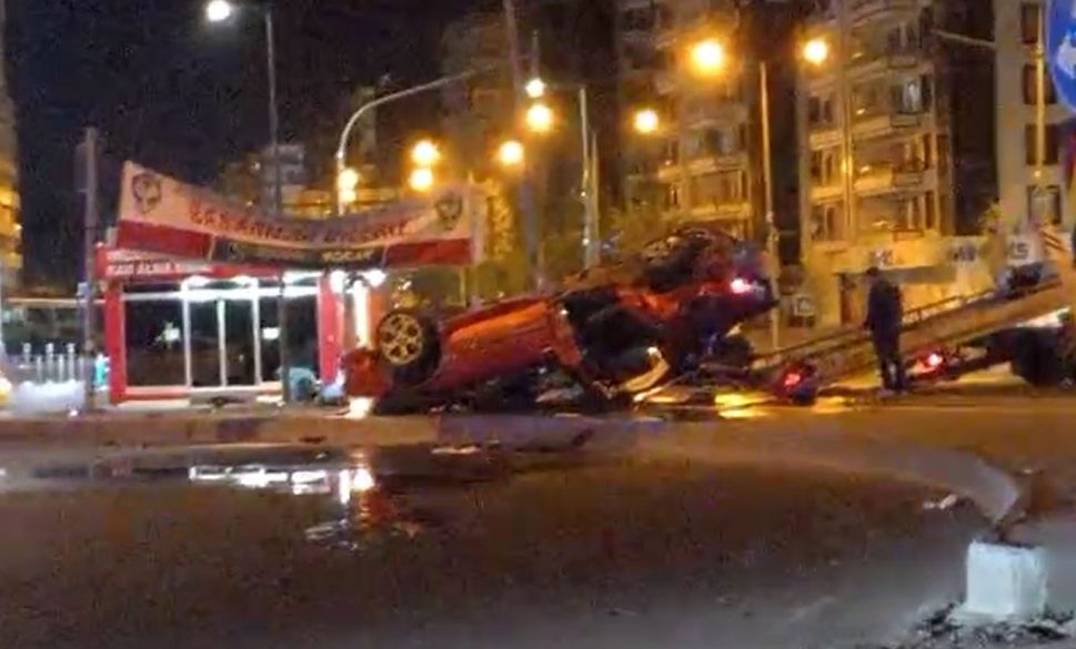 diyarbakır’da iki otomobil çarpıştı: 12 yaralı