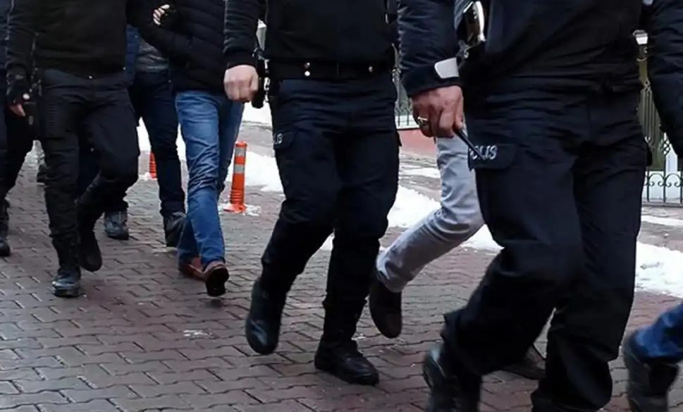 van’da göçmen kaçakçılığı operasyonu: 4 tutuklama