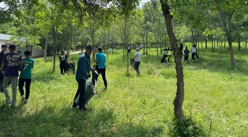 öğrenciler ormanda temizlik yaptı